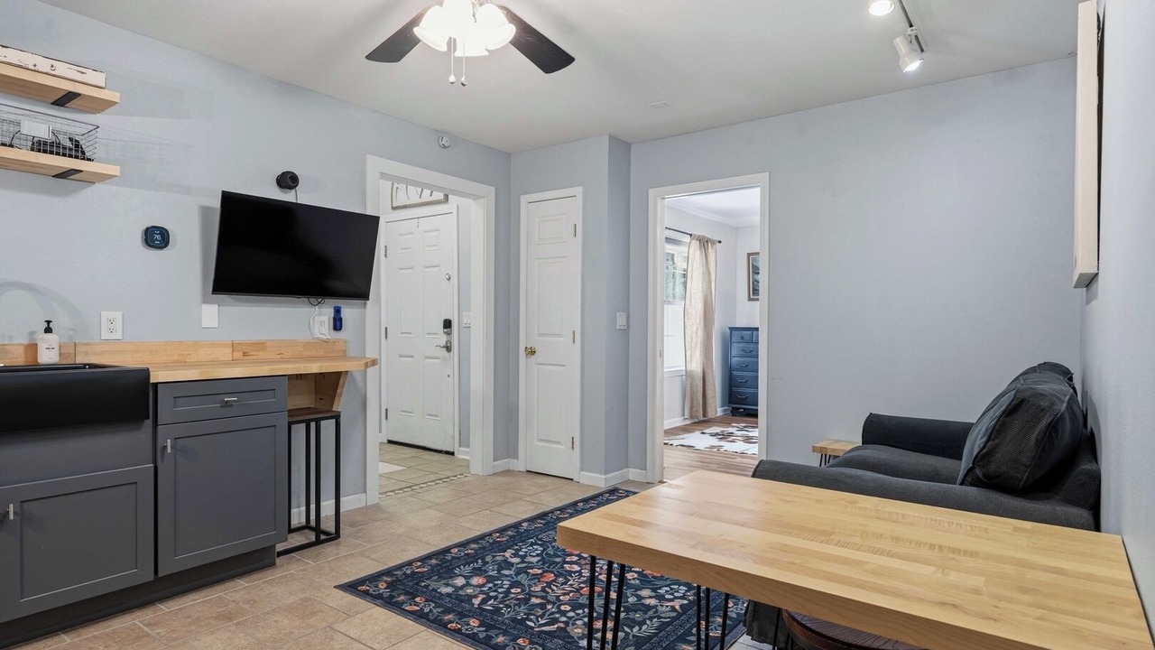 Photo of Livingroom in Lake Lorraine