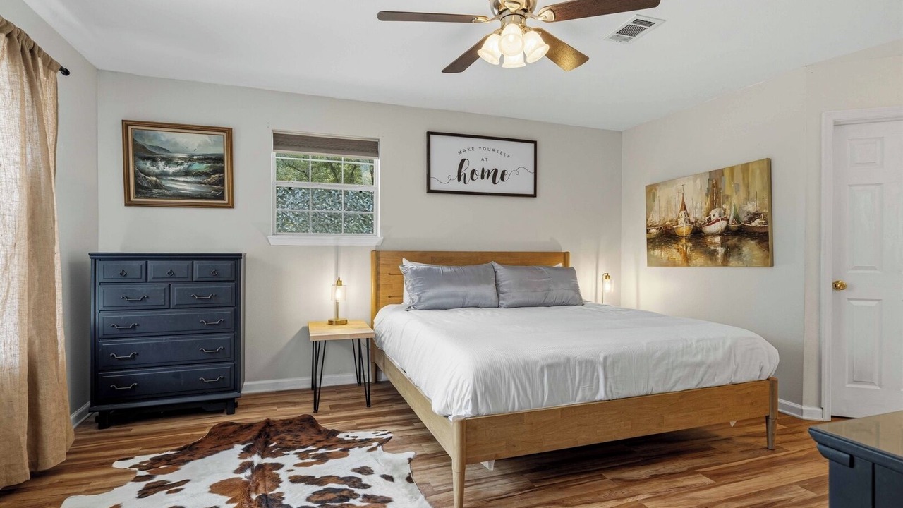 Photo of Bedroom in Lake Lorraine