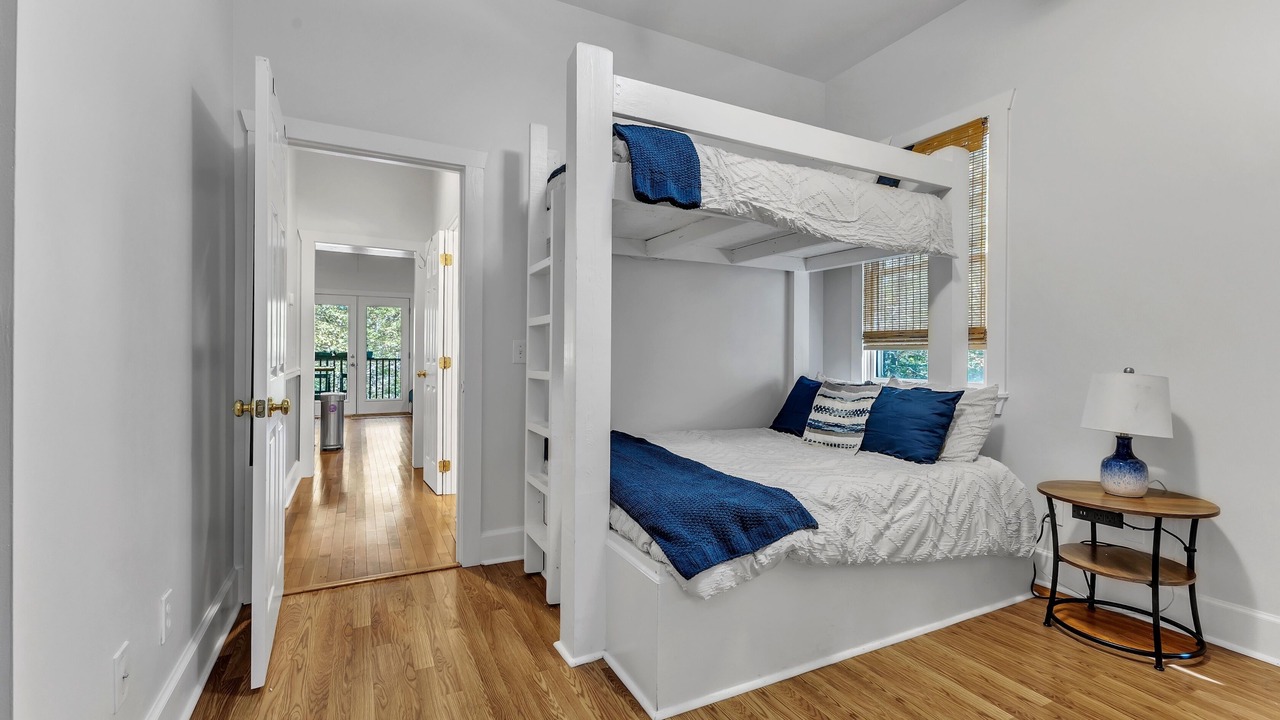 Photo of Bedroom in Dadeville