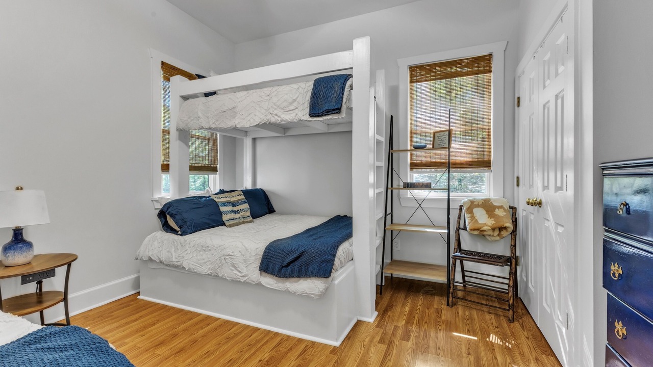 Photo of Bedroom in Dadeville