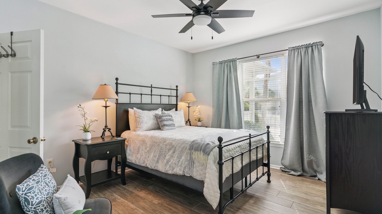 Photo of Bedroom in Saint Simons Heights