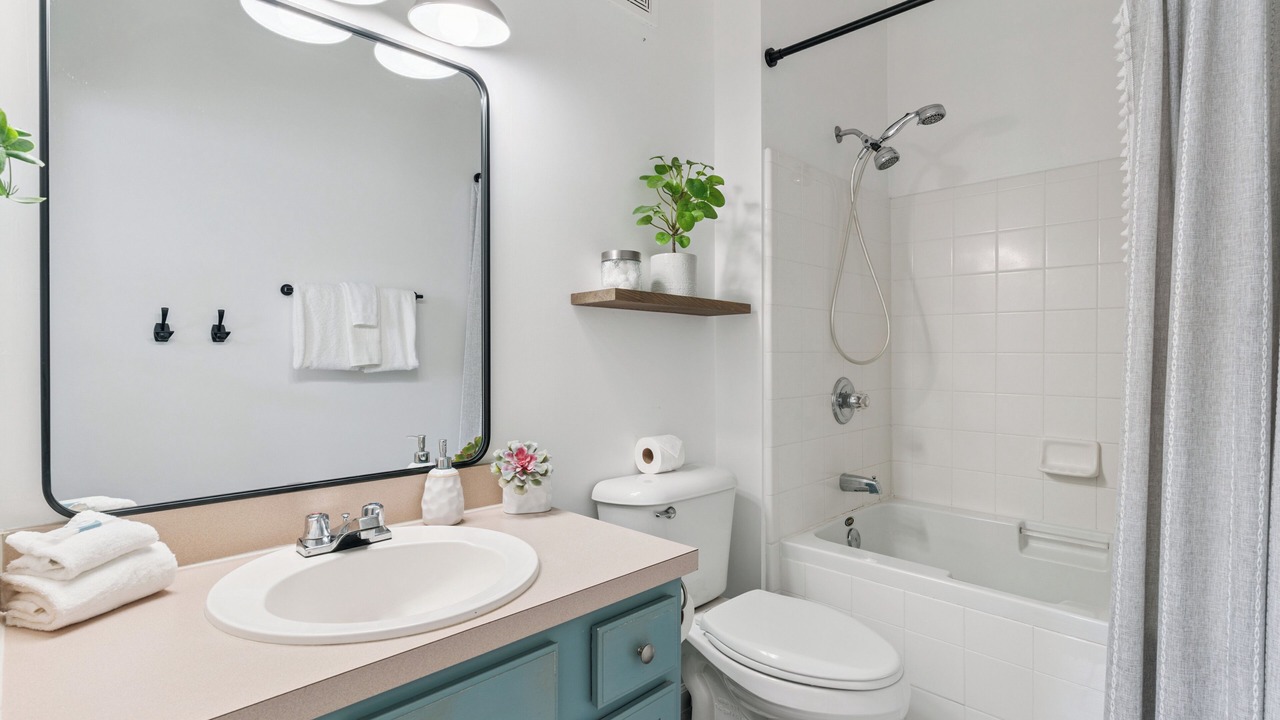 Photo of Bathroom in Saint Simons Heights