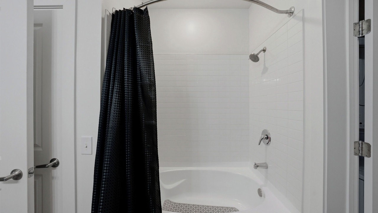 Photo of Bathroom in Boulevard Heights