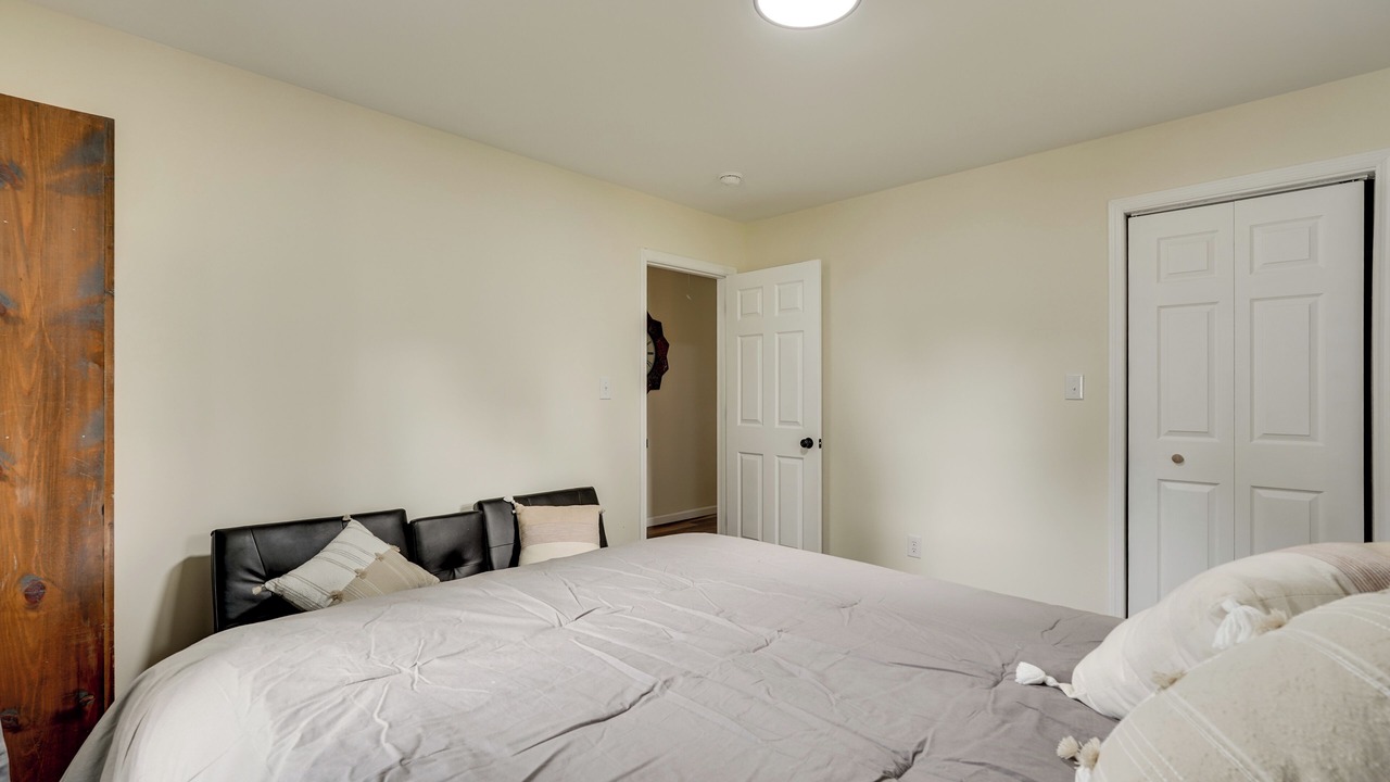 Photo of Bedroom in Louisville