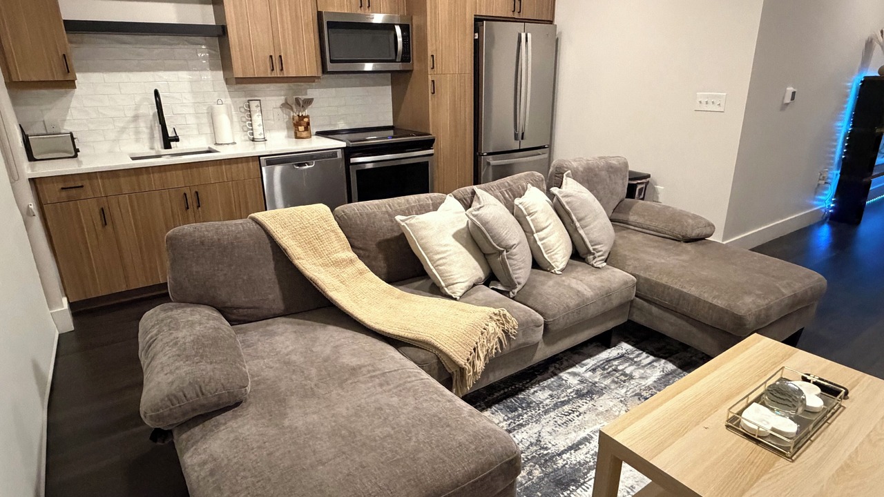 Photo of Livingroom in Westside