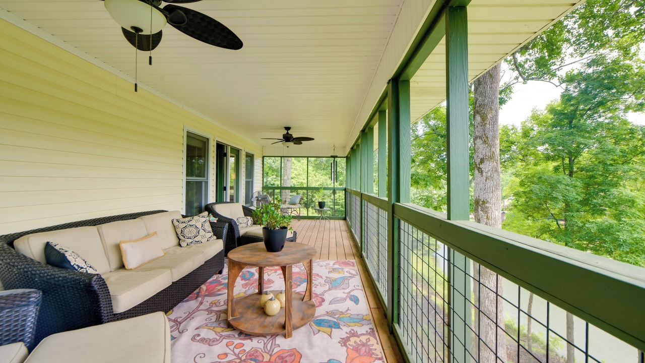 Photo of Patio Balcony in Dadeville