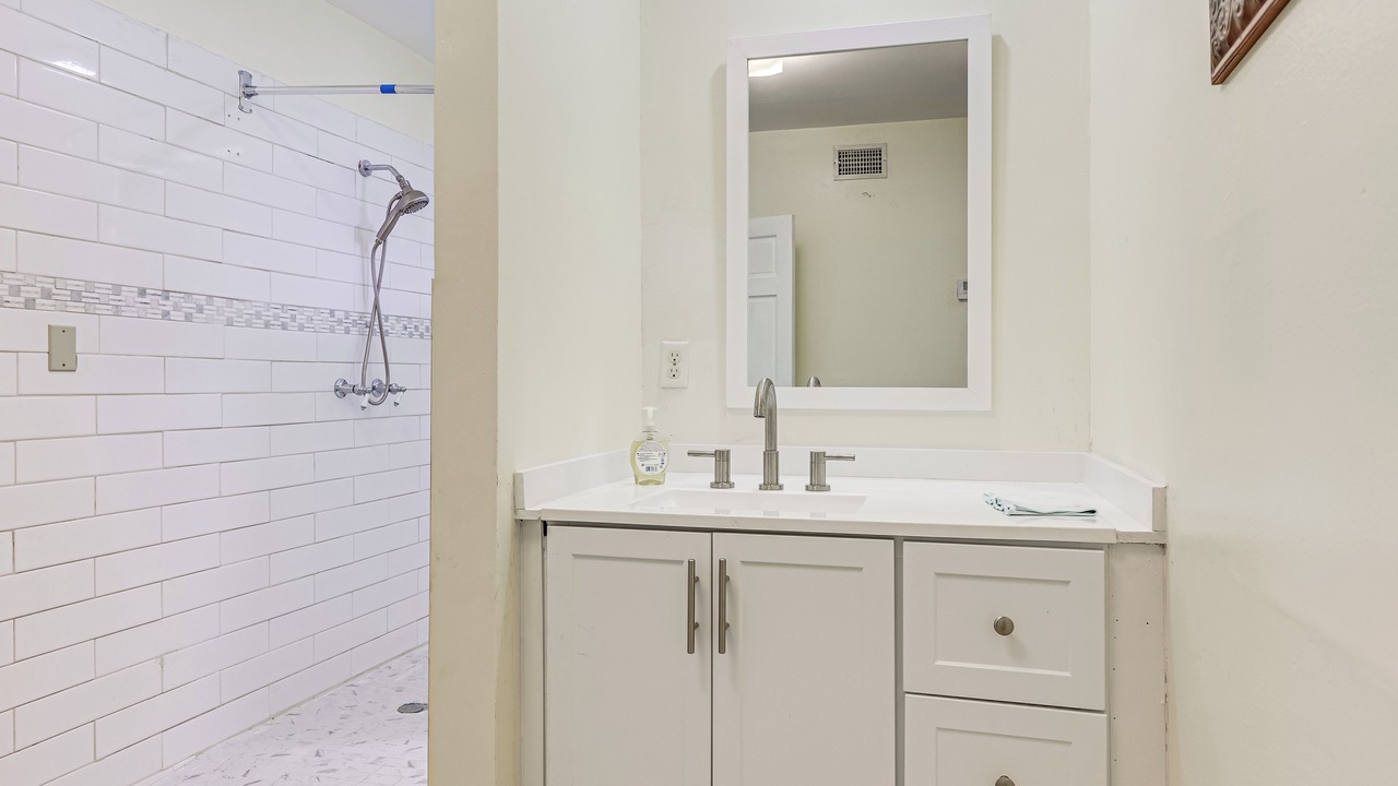 Photo of Bathroom in Mobile