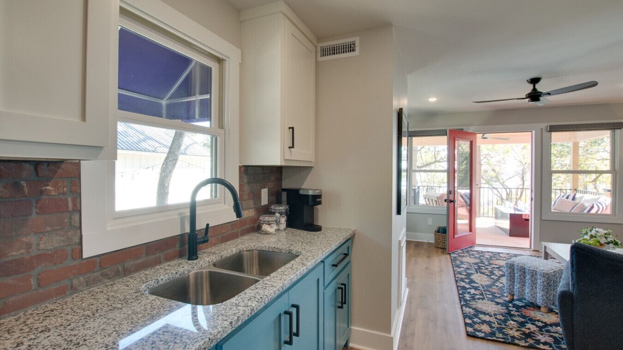 Photo of Outdoor in Groveoak