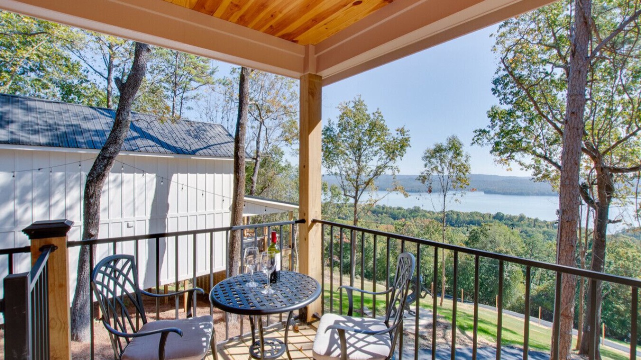 Photo of Outdoor in Groveoak