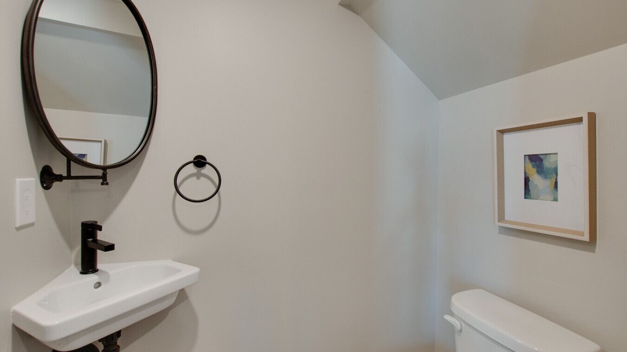 Photo of Bathroom in Groveoak