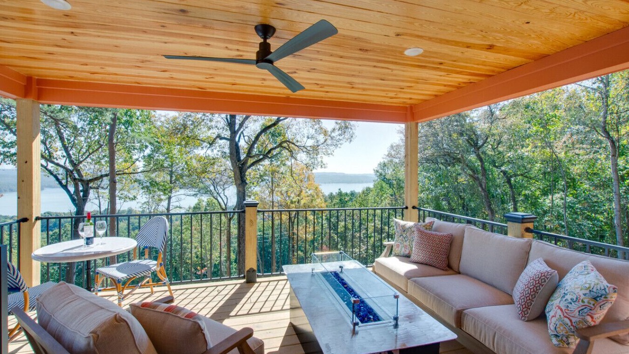 Photo of Outdoor in Groveoak