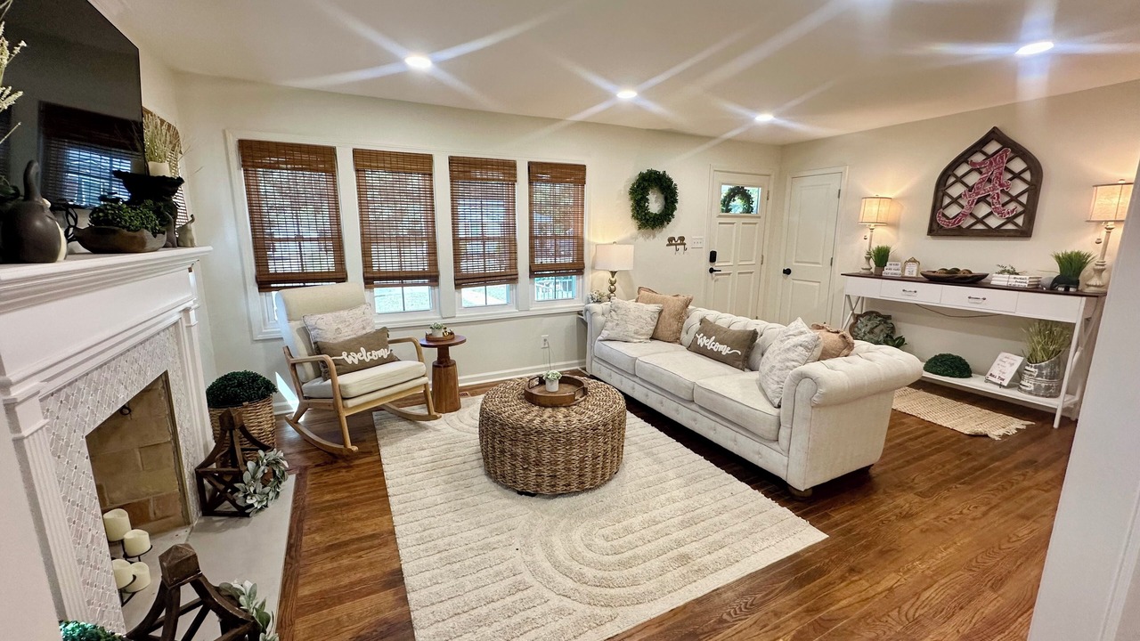 Photo of Livingroom in Northport