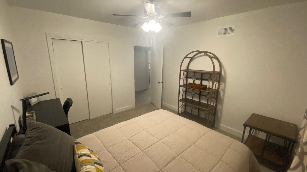 Photo of Bedroom in Tuscaloosa