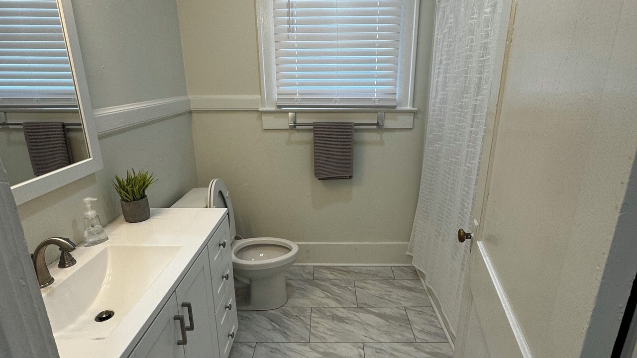 Photo of Bathroom in Lake Park