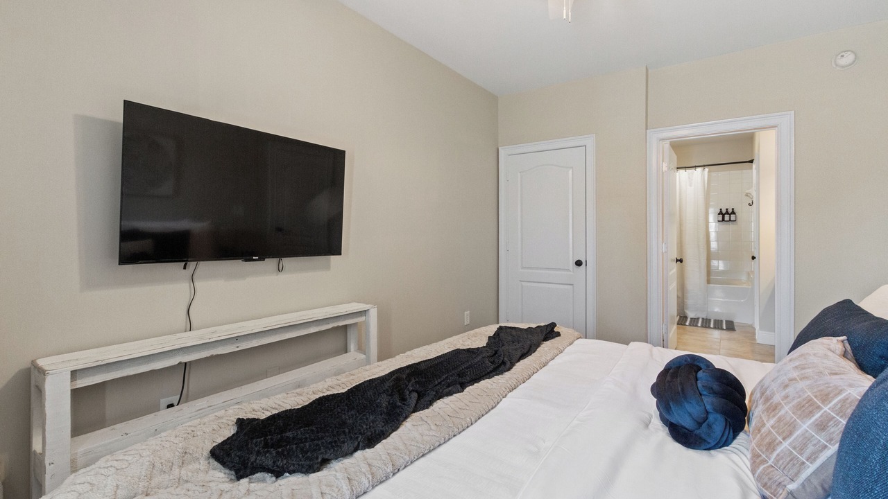 Photo of Bedroom in Tuscaloosa