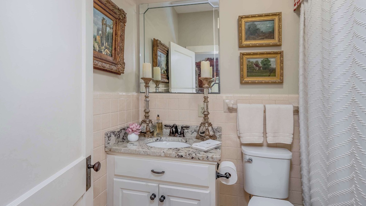Photo of Bathroom in Tuscaloosa