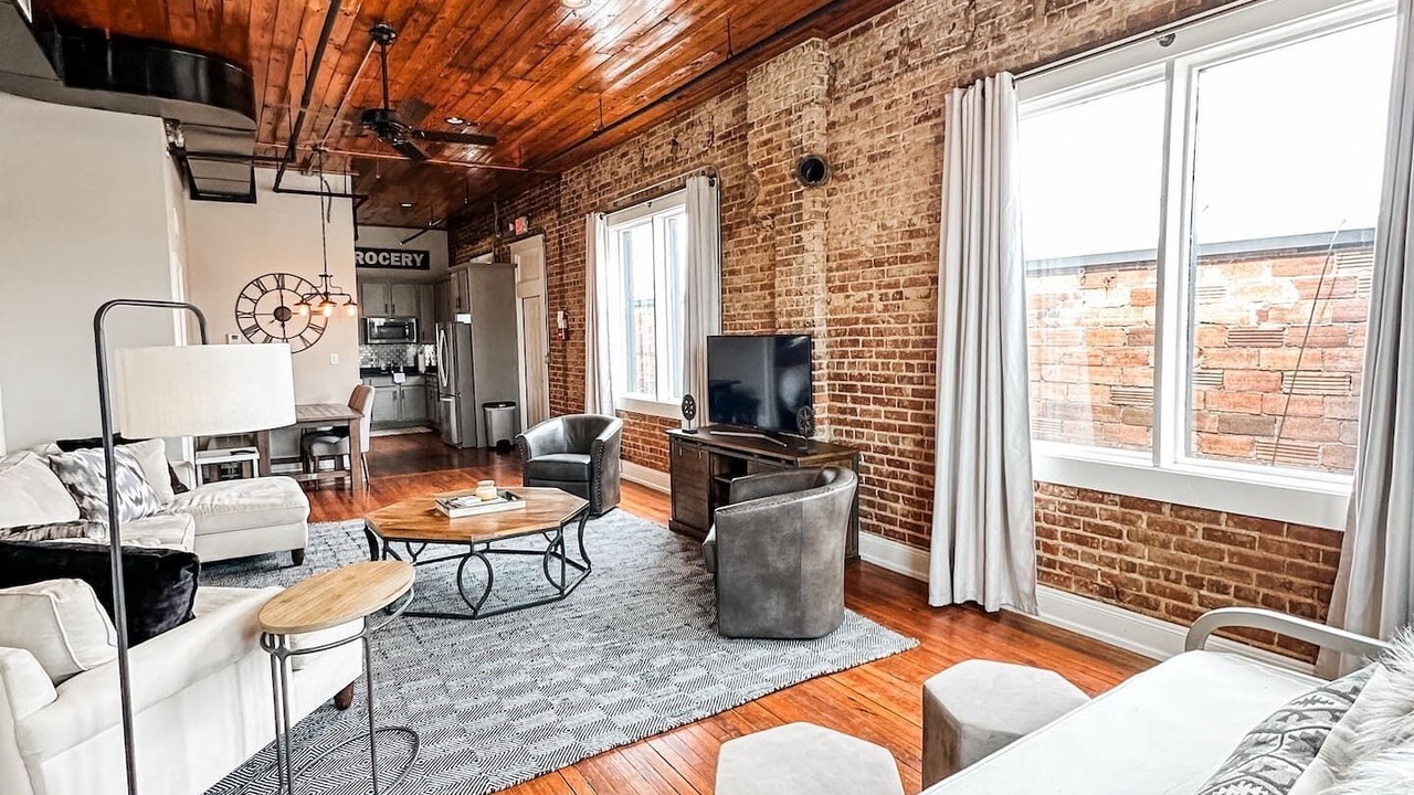 Photo of Livingroom in Tuscaloosa