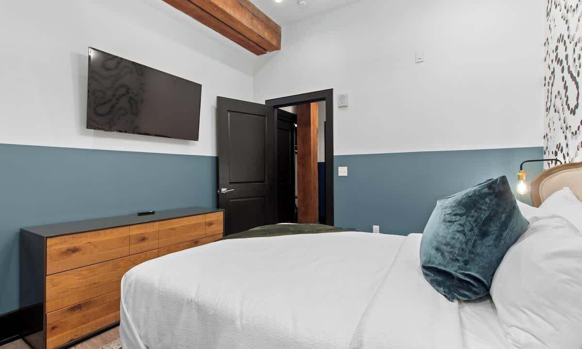 Photo of Bedroom in Central Business District