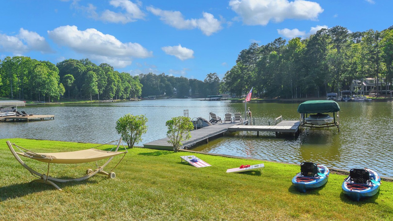 Photo of Bedroom in Eatonton