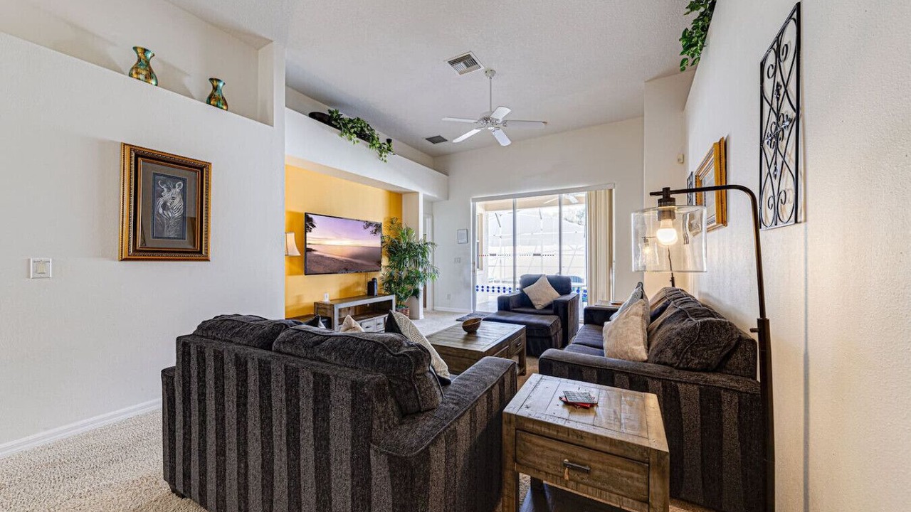 Photo of Livingroom in Davenport