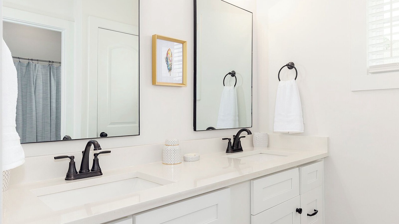 Photo of Bathroom in Auburn