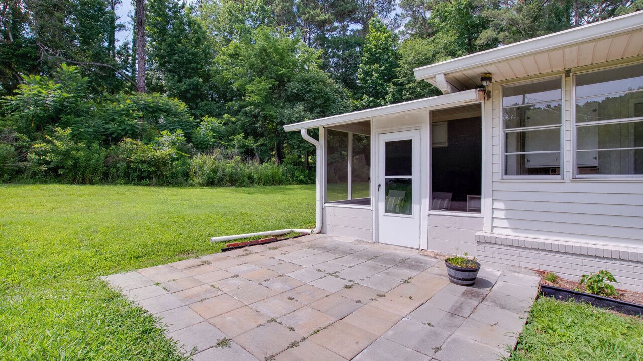 Photo of Outdoor in Groveoak