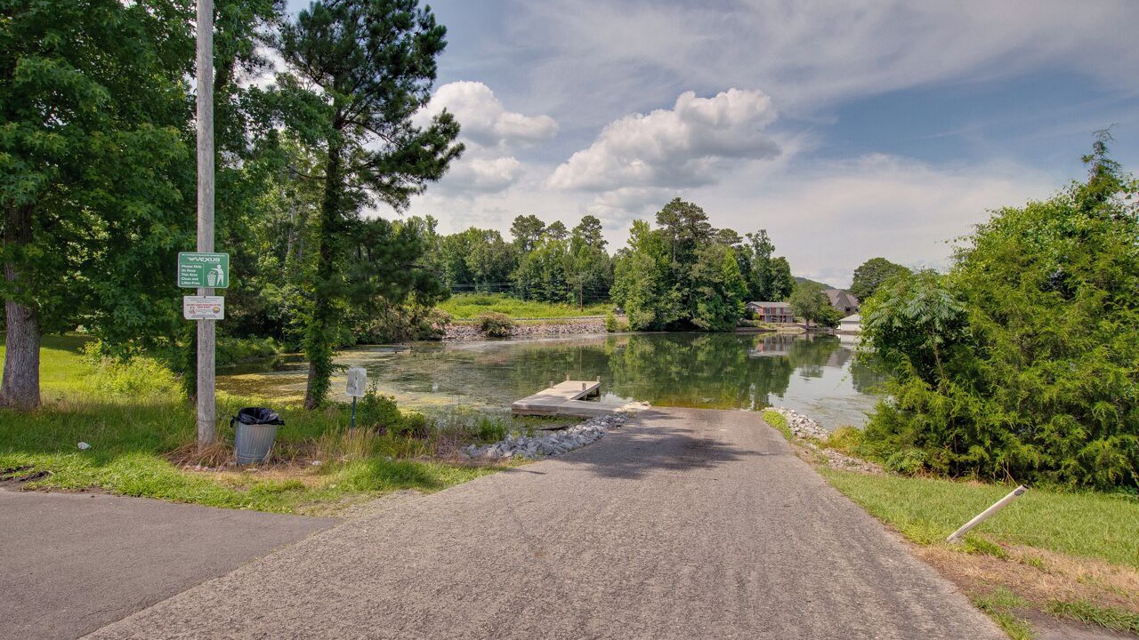 Photo of Outdoor in Groveoak