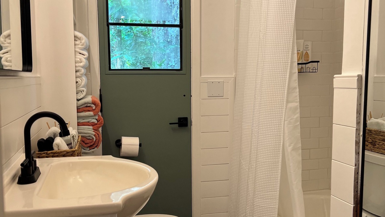 Photo of Bathroom in Melrose