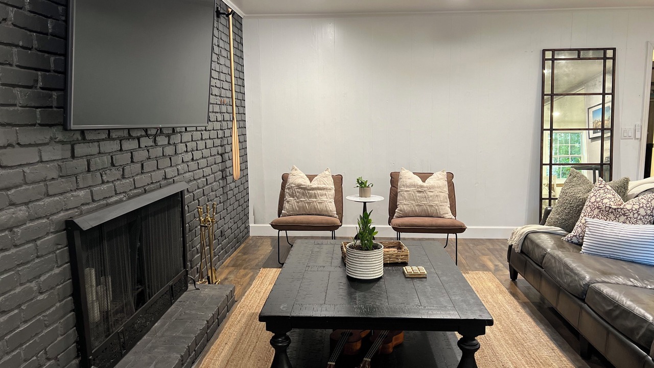 Photo of Livingroom in Melrose