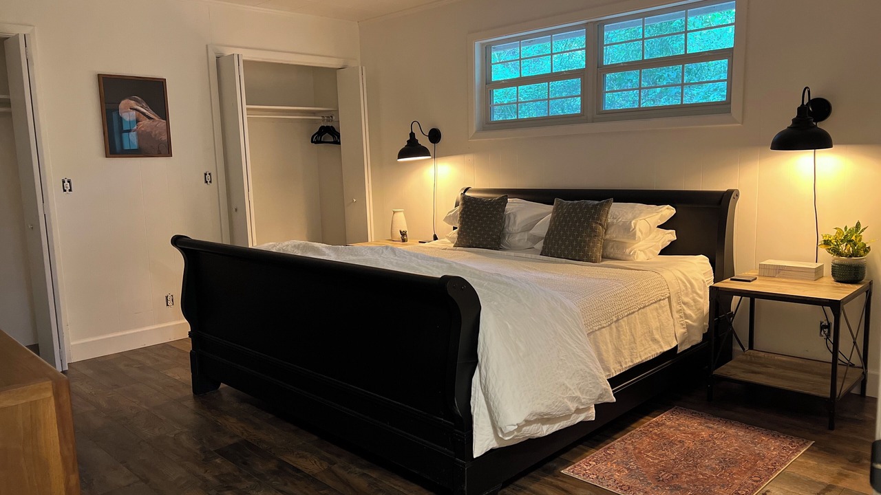 Photo of Bedroom in Melrose