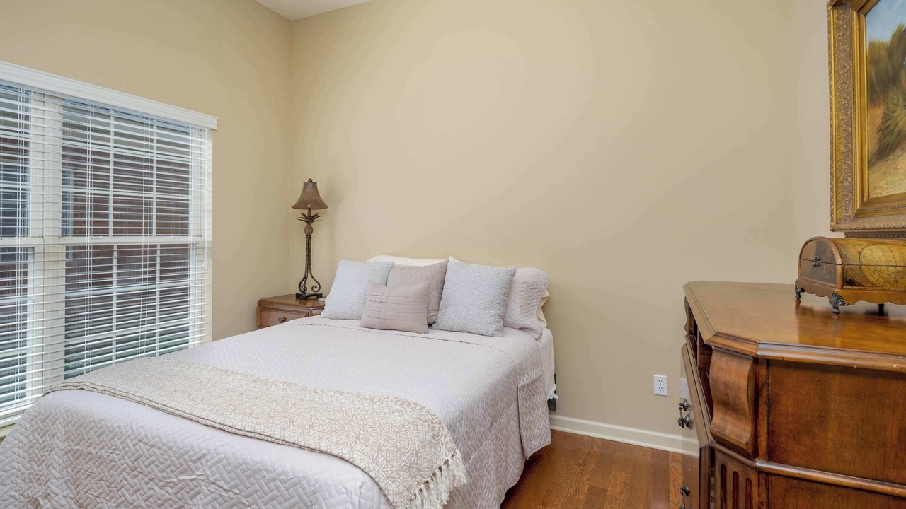 Photo of Bedroom in Tuscaloosa