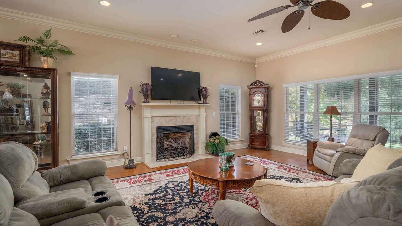 Photo of Livingroom in Tuscaloosa