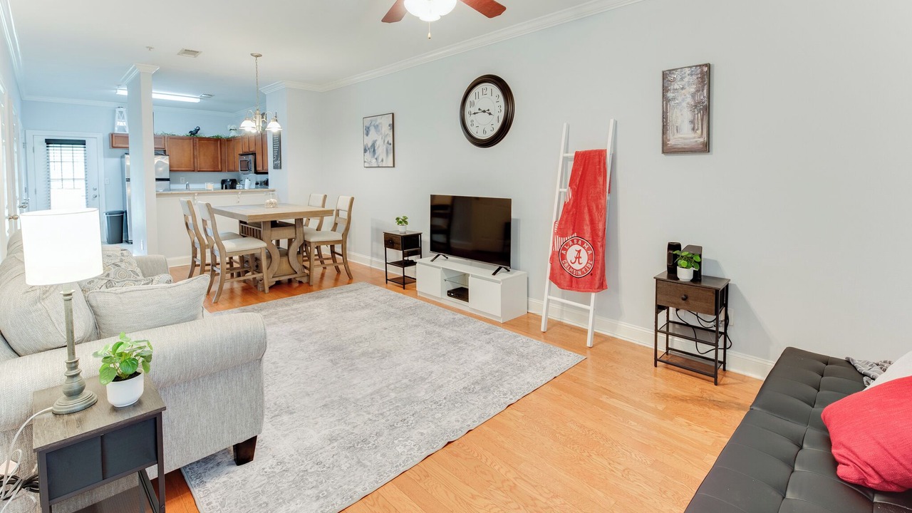 Photo of Livingroom in Tuscaloosa