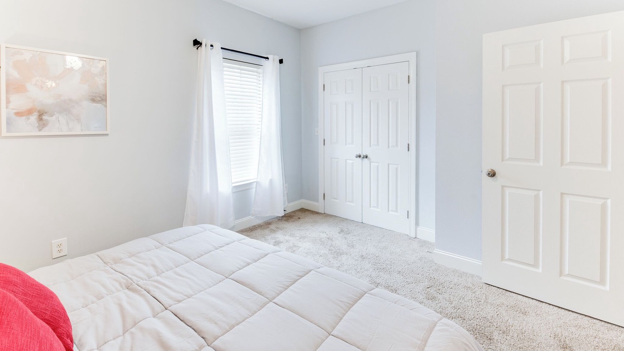 Photo of Bedroom in Tuscaloosa