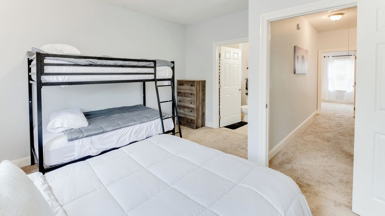 Photo of Bedroom in Tuscaloosa
