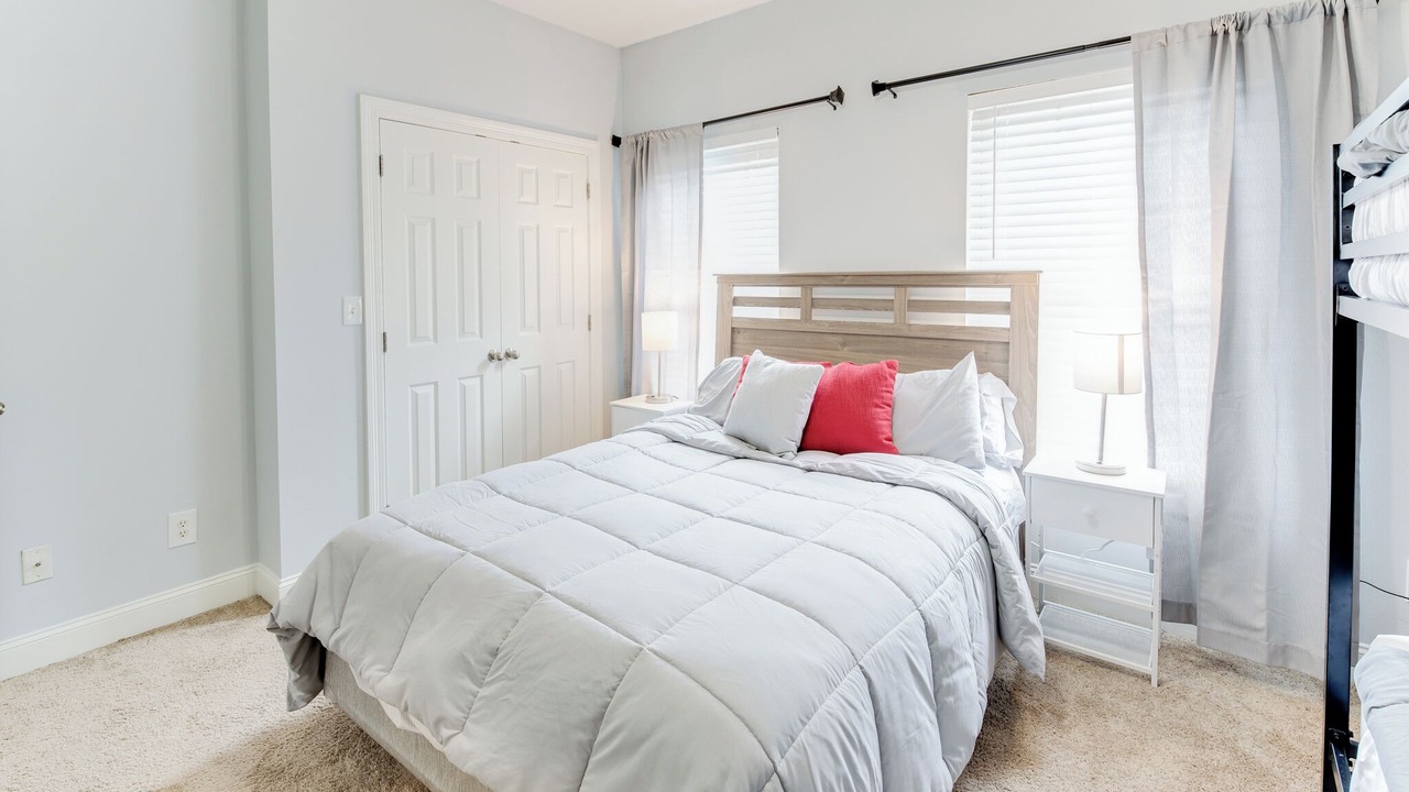 Photo of Bedroom in Tuscaloosa