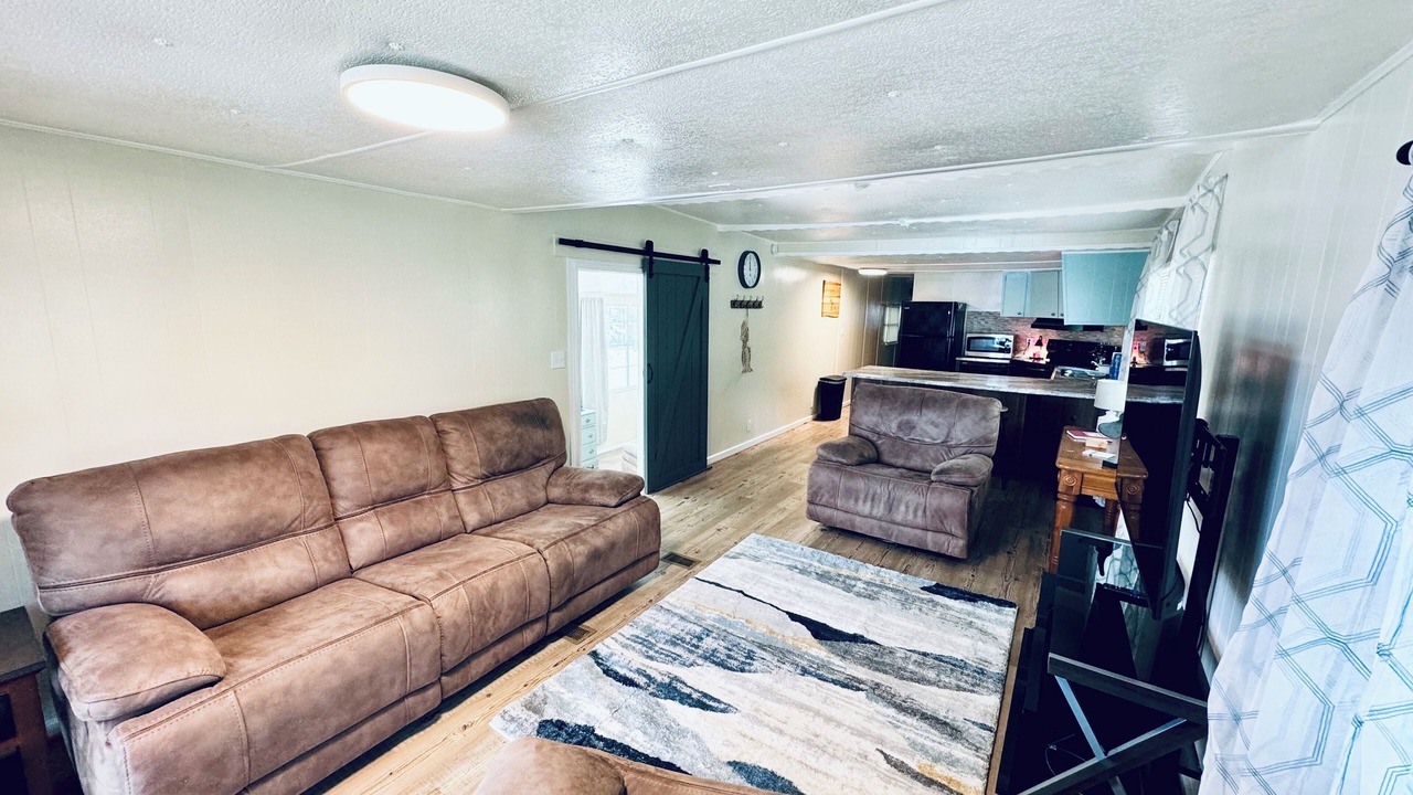 Photo of Livingroom in Titus