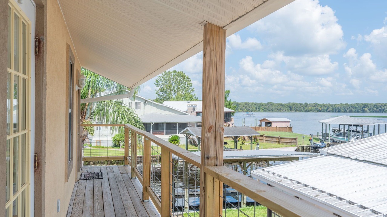 Photo of Patio Balcony in Welaka