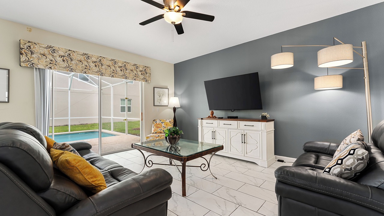 Photo of Livingroom in Davenport