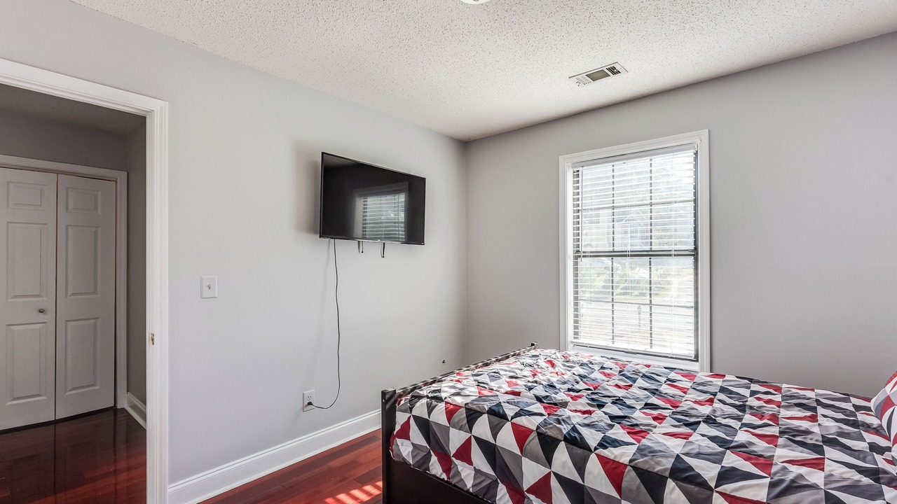 Photo of Bedroom in Stone Mountain