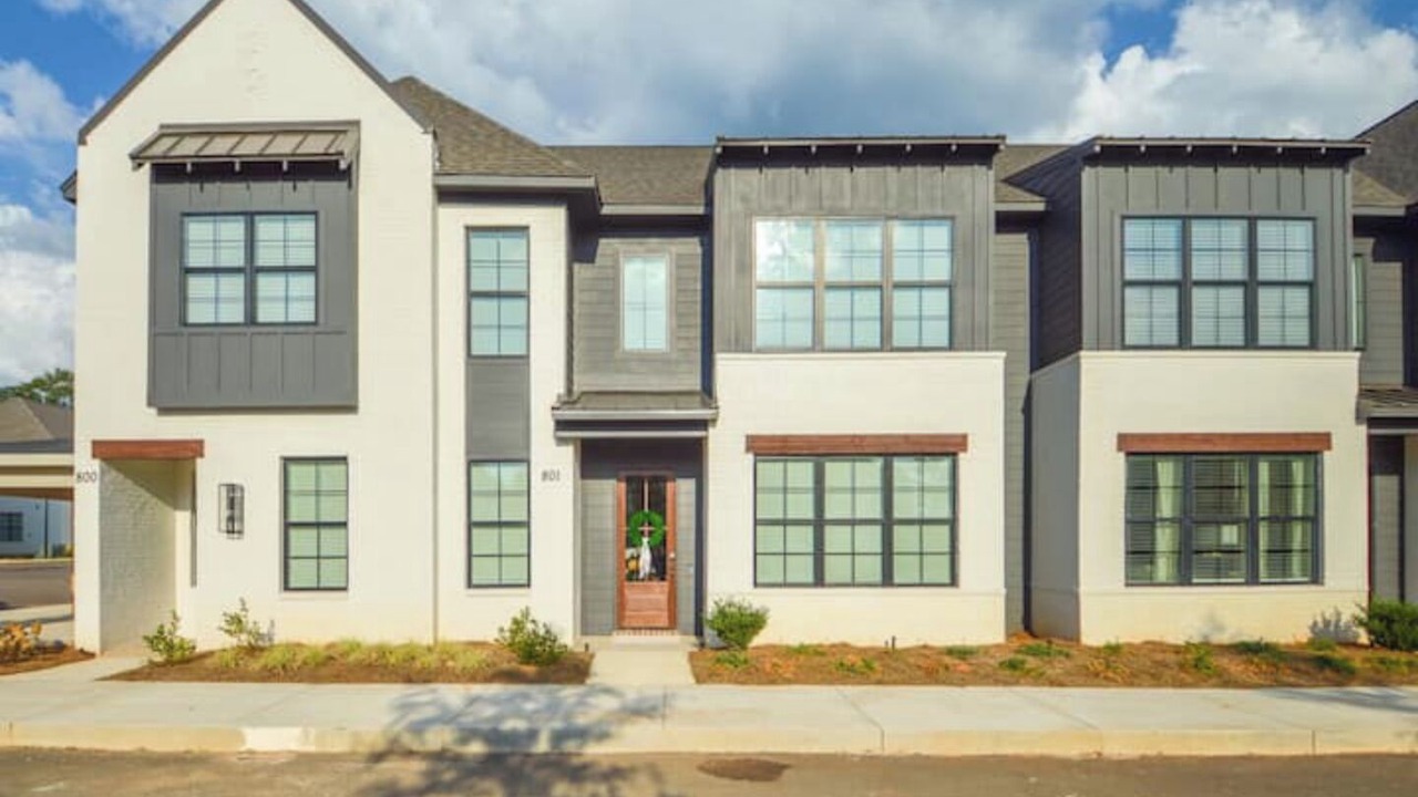 Photo of Outdoor in Starkville