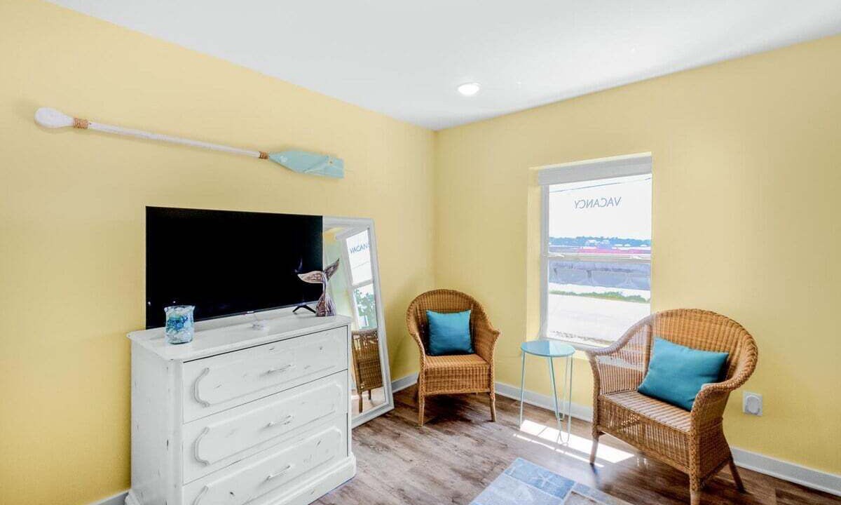 Photo of Livingroom in Gulf Hills