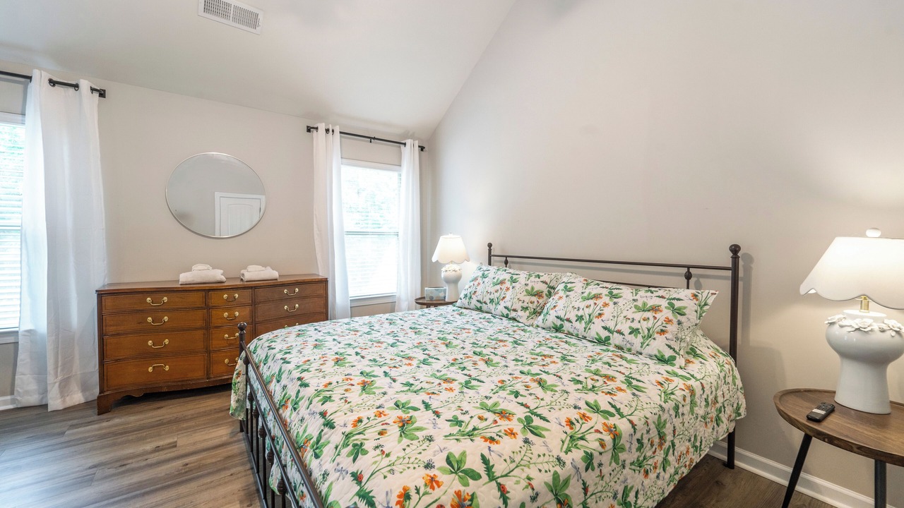 Photo of Bedroom in Grovetown