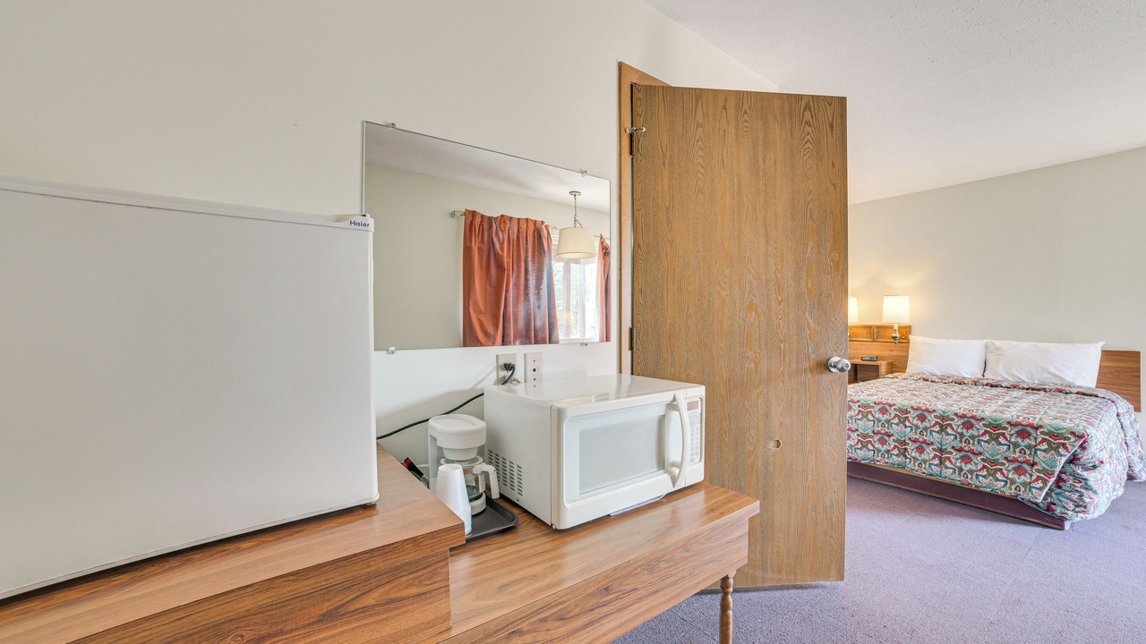 Photo of Bedroom in Lake City