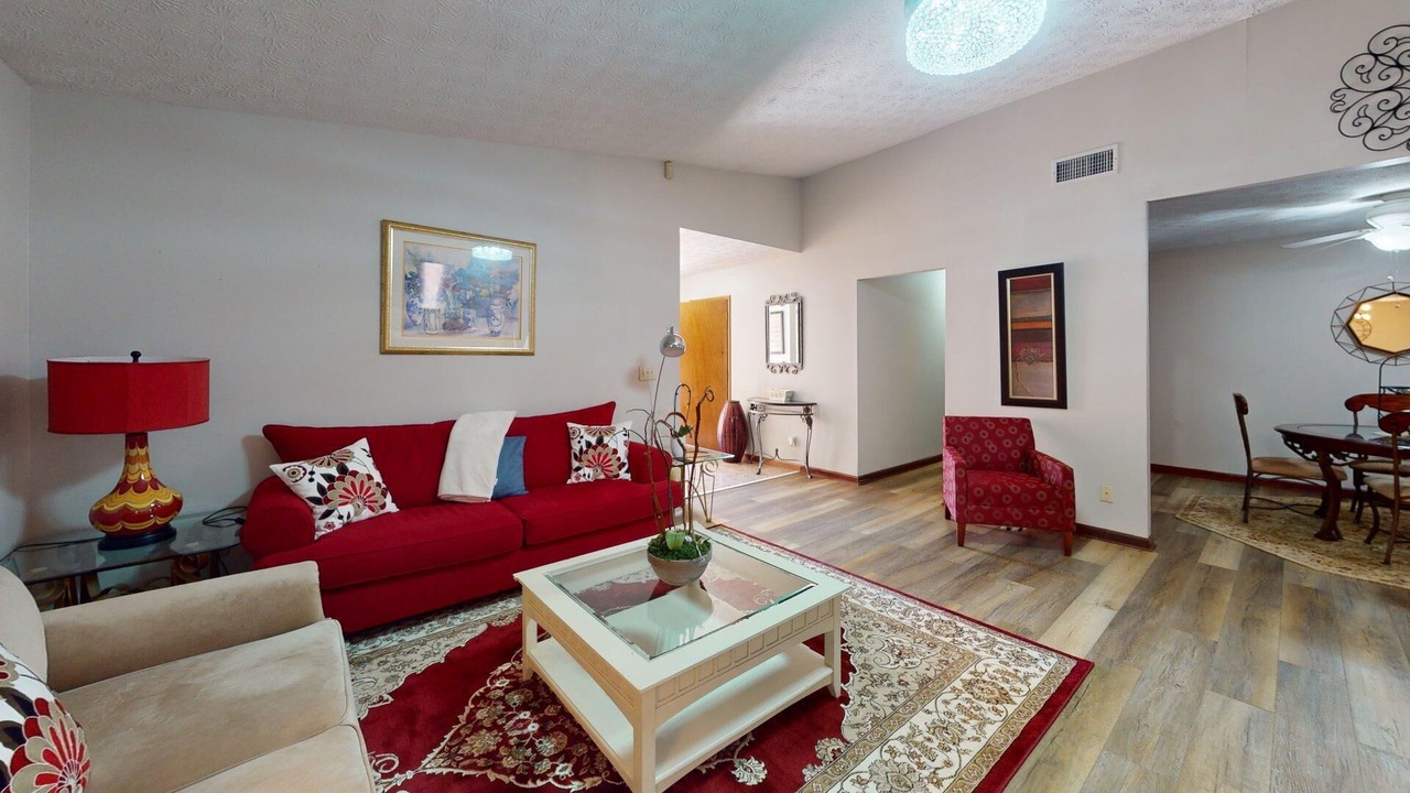 Photo of Livingroom in Decatur