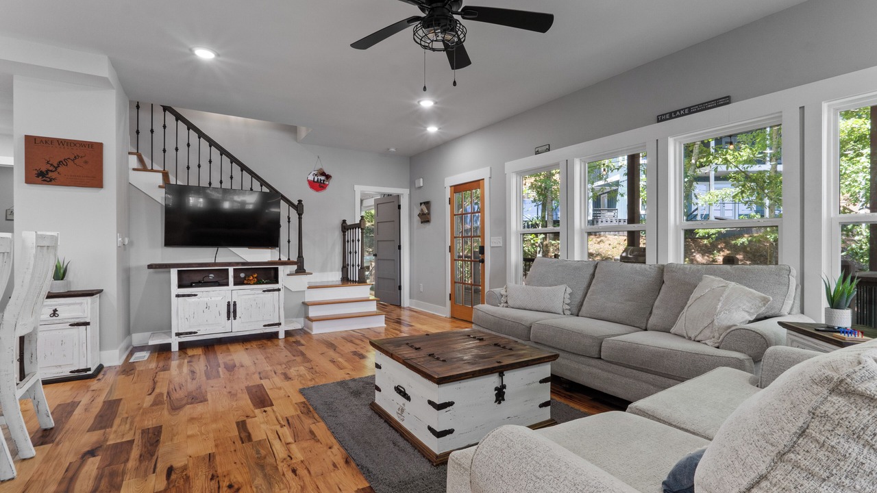 Photo of Livingroom in Wedowee