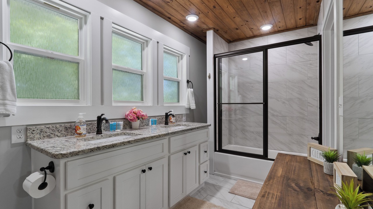 Photo of Bathroom in Wedowee