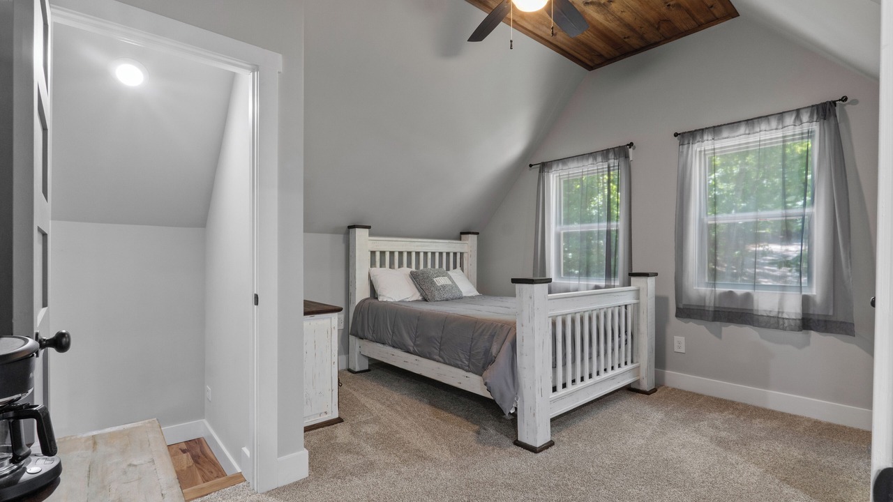 Photo of Bedroom in Wedowee