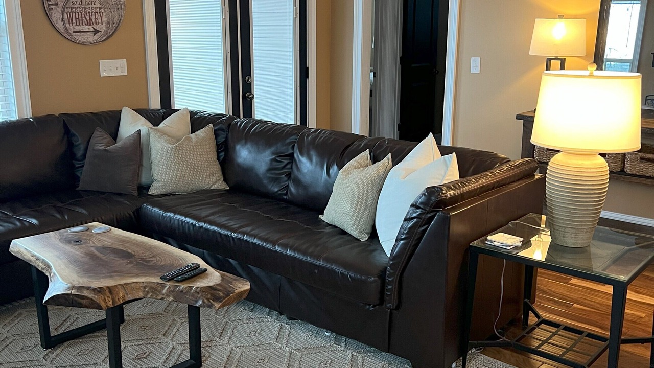 Photo of Livingroom in Eatonton