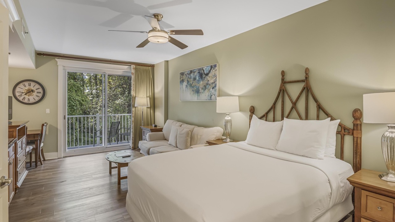 Photo of Bedroom in Baytowne Wharf